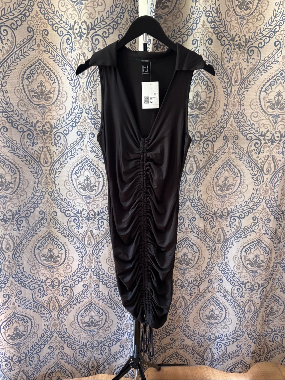 Black Ruched Sleeveless Dress with Collar - Unbranded forever 21